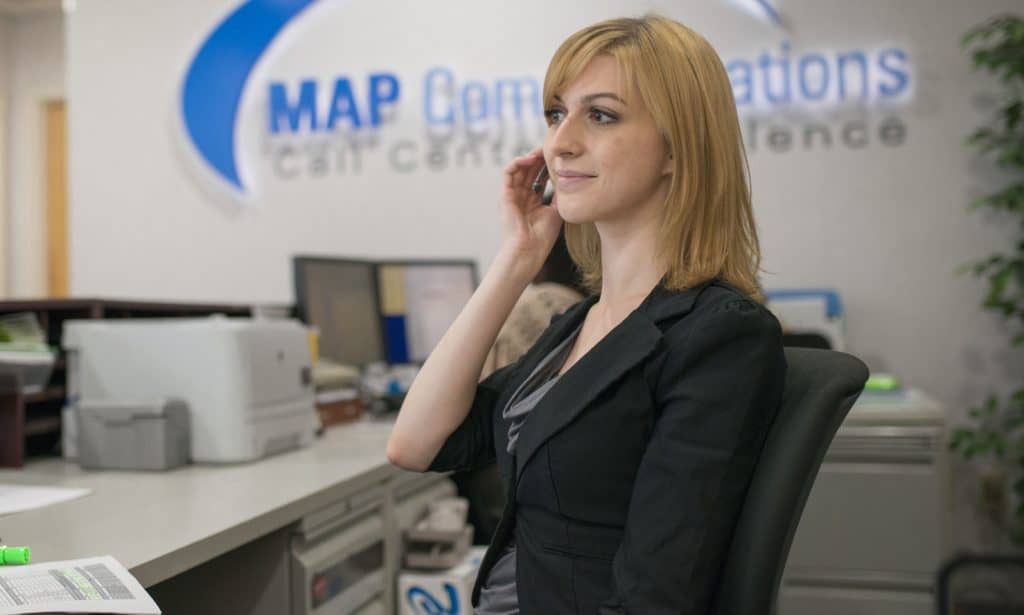 Imaginea unui angajat MAP Communications care oferă servicii de recepționer virtual